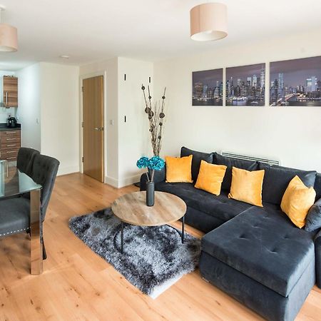 Stylish Apartment Near Central Londen Buitenkant foto